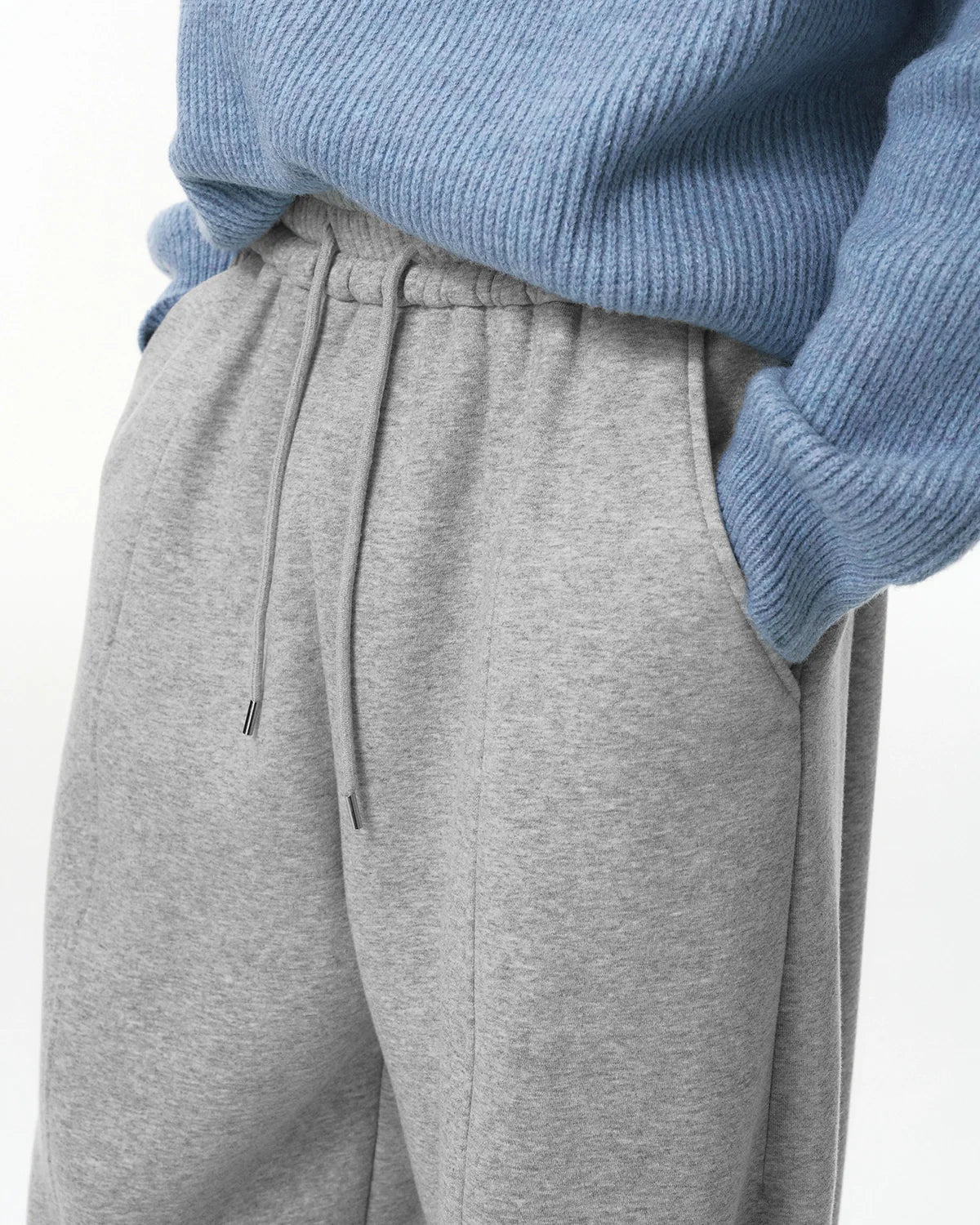 Aeza All‑Day Comfort Sweatpant